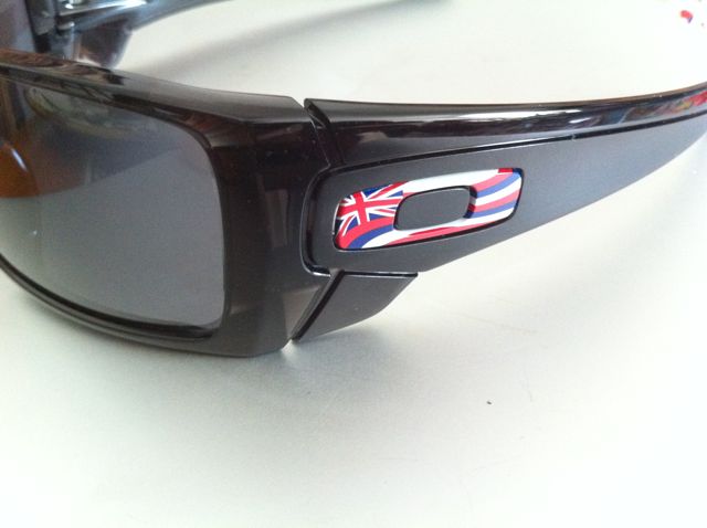 conrad-stoltz-oakley-batdog-kona-edition