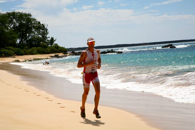 conrad-stoltz-xterra-world-champs-2010-makena-beach-run