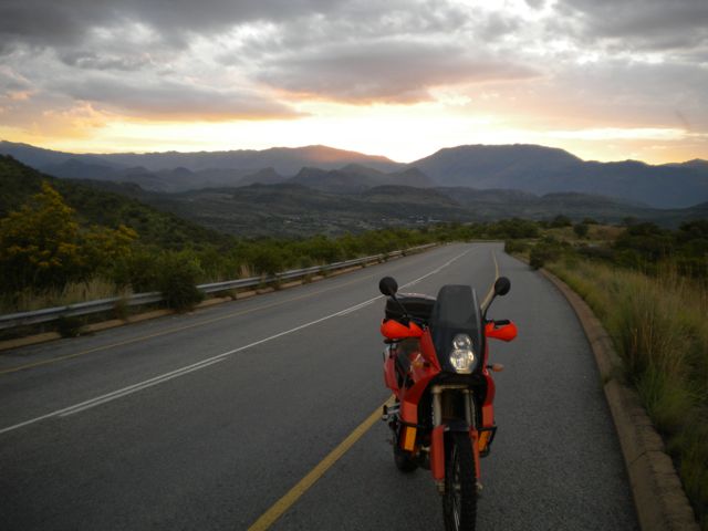 Conrad Stoltz South Africa training KTM 950