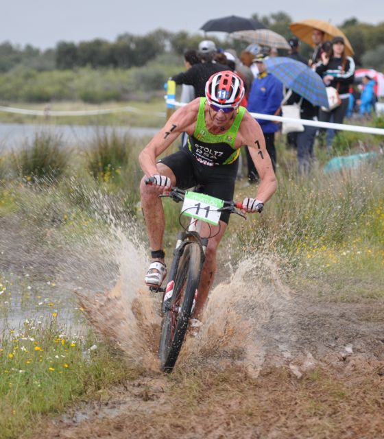 conrad-stoltz-itu-cross-tri-worlds-watery-bike