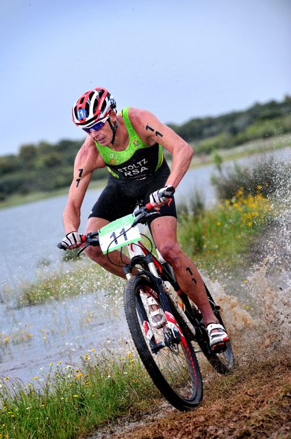 conrad-stoltz-itu-cross-triathlon-world-champion-bike