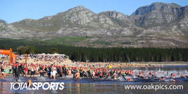 conrad-stoltz-caveman-xterra-grabouw-swim-start