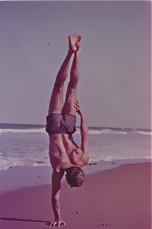 pa-handstand