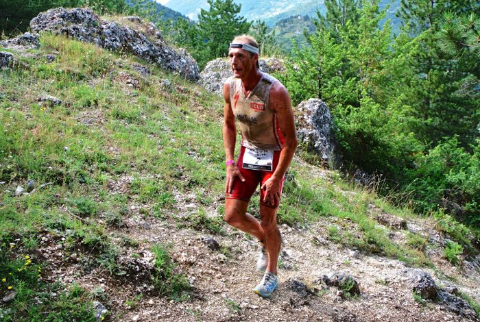 Conrad Stoltz Caveman XTERRA Italy Scanno run course Hoke One One Stinson