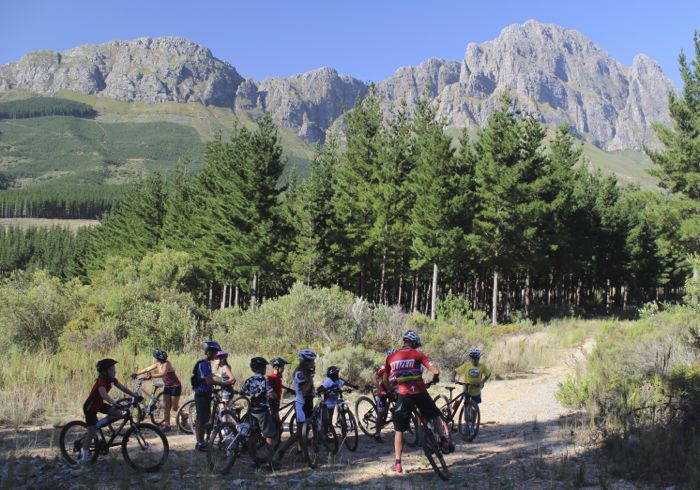 Conrad Stoltz Caveman MTB skills clinic Jonkershoek Stellenbosch