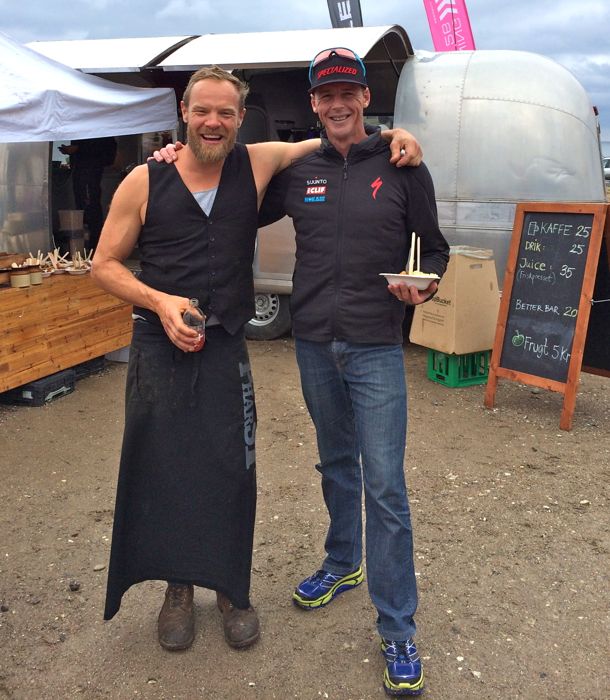 Conrad Stoltz Caveman XTERRA Denmark 2014 Viking Chef Organic snack stand