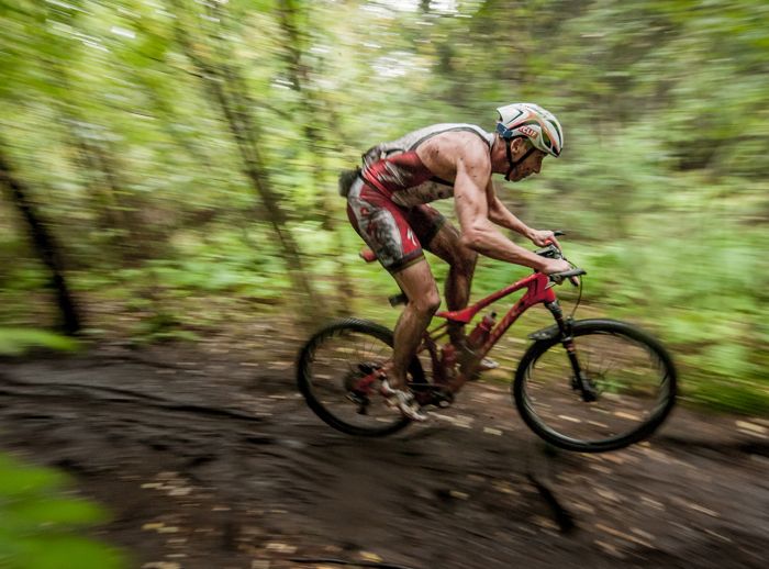 Conrad Stoltz Caveman XTERRA Denmark Specialized, Suunto, Hoka, ClifBar mud riding