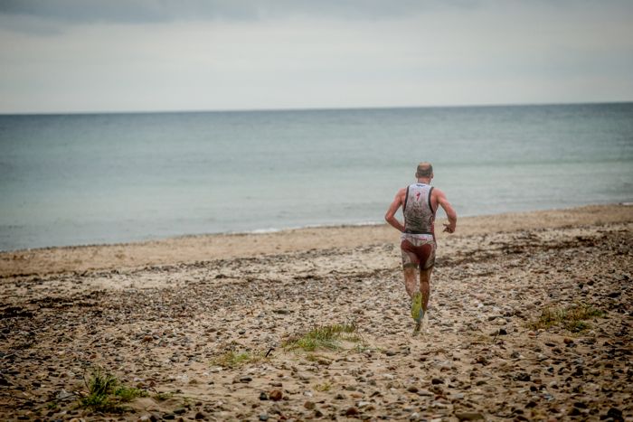 Conrad Stoltz Caveman XTERRA Denmark Specialized, Suunto, Hoka, ClifBar,huaka, beach run