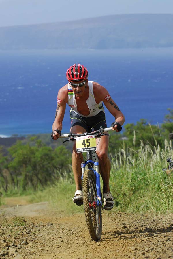 ConradclimbbikeMauibyCruselr.jpg